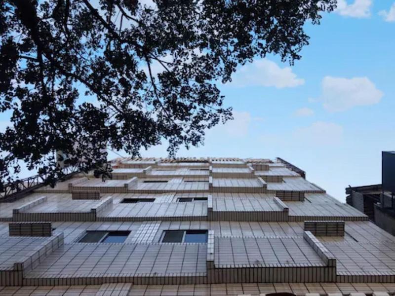 Ruei Gung Business Hotel image