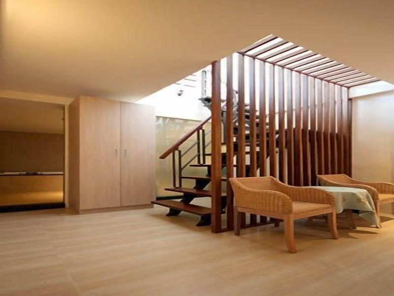 Jing Guan Hotel image