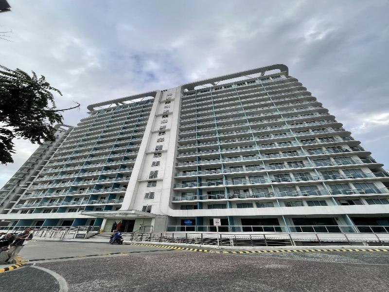 Azure Urban Resort Residences image