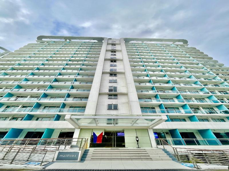 Azure Urban Resort Residences image