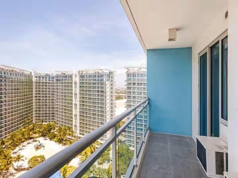 Azure Urban Resort Residences image