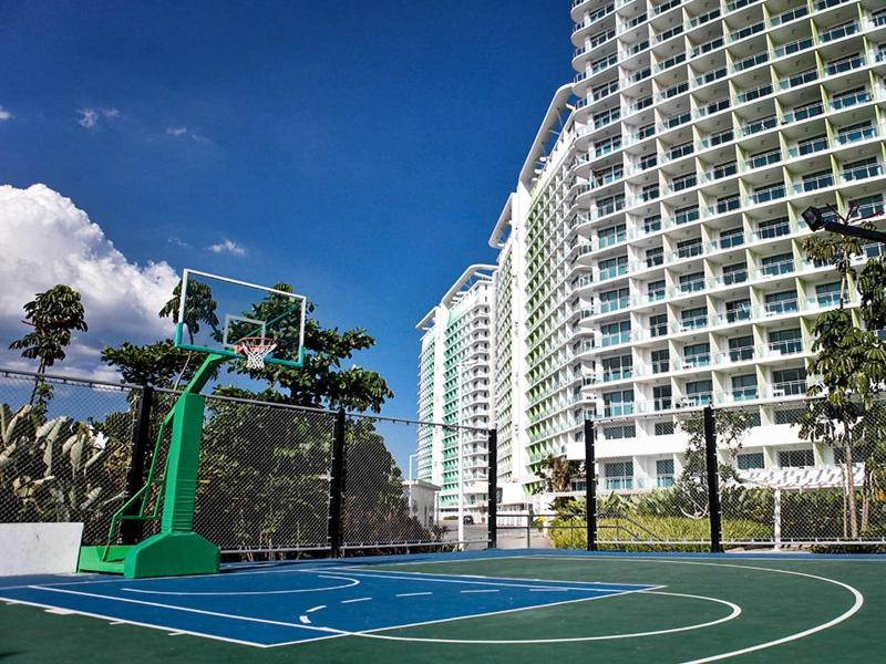Azure Urban Resort Residences image