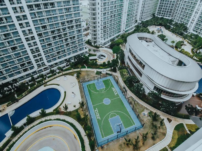 Azure Urban Resort Residences image