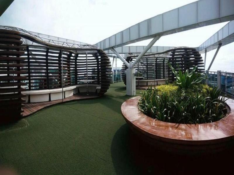 Azure Urban Resort Residences image
