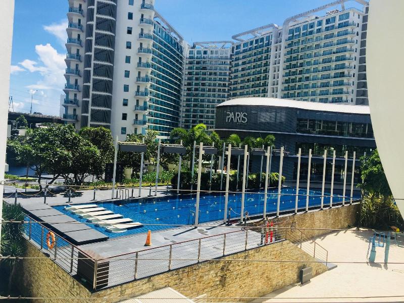 Azure Urban Resort Residences image