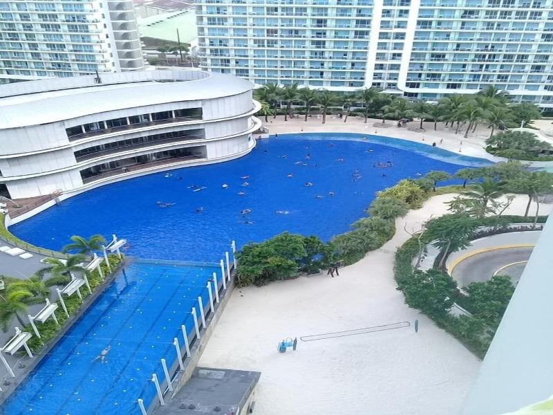 Azure Urban Resort Residences image
