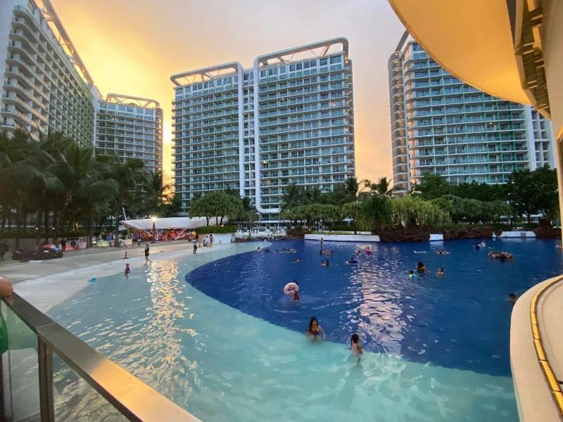 Azure Urban Resort Residences image