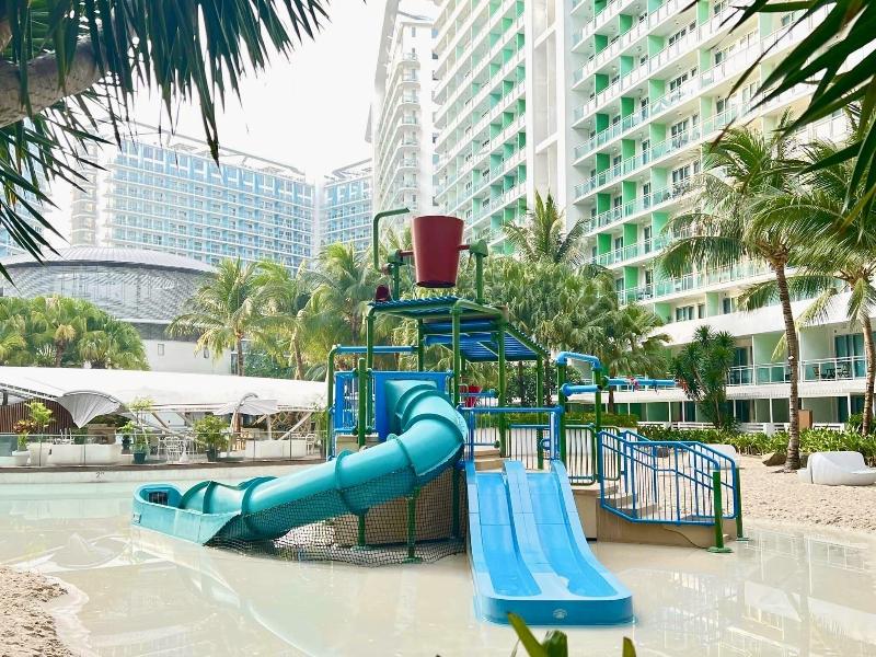 Azure Urban Resort Residences image