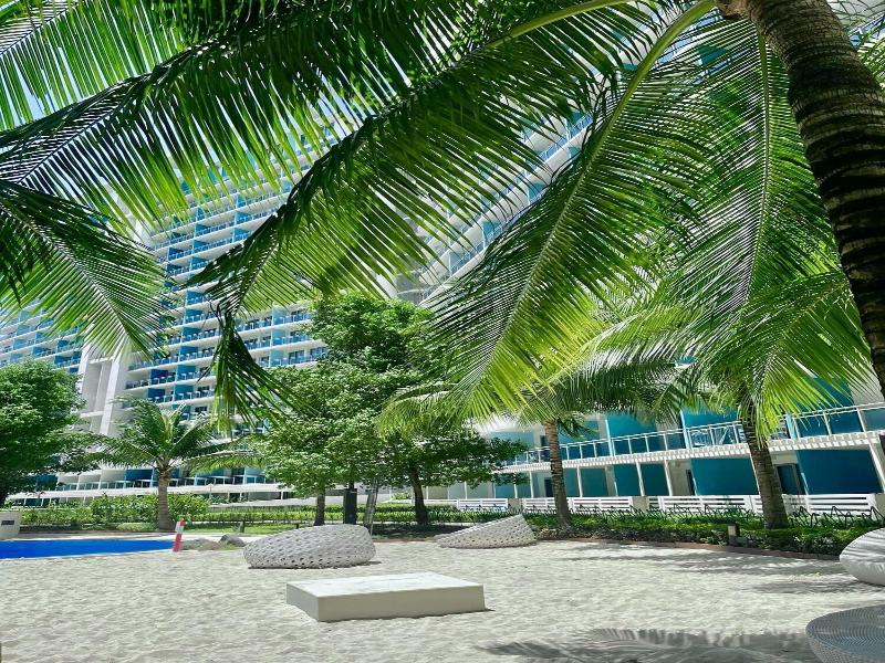 Azure Urban Resort Residences image