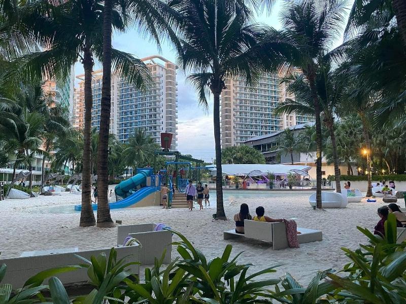 Azure Urban Resort Residences image