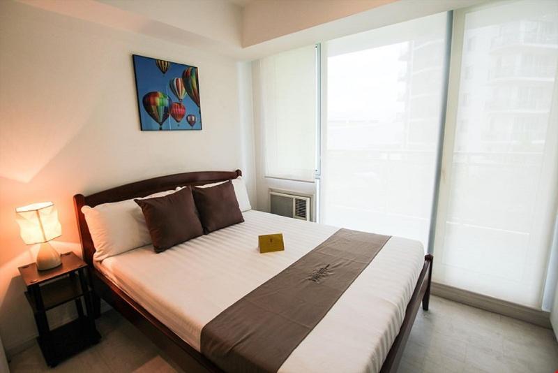 Azure Urban Resort Residences image