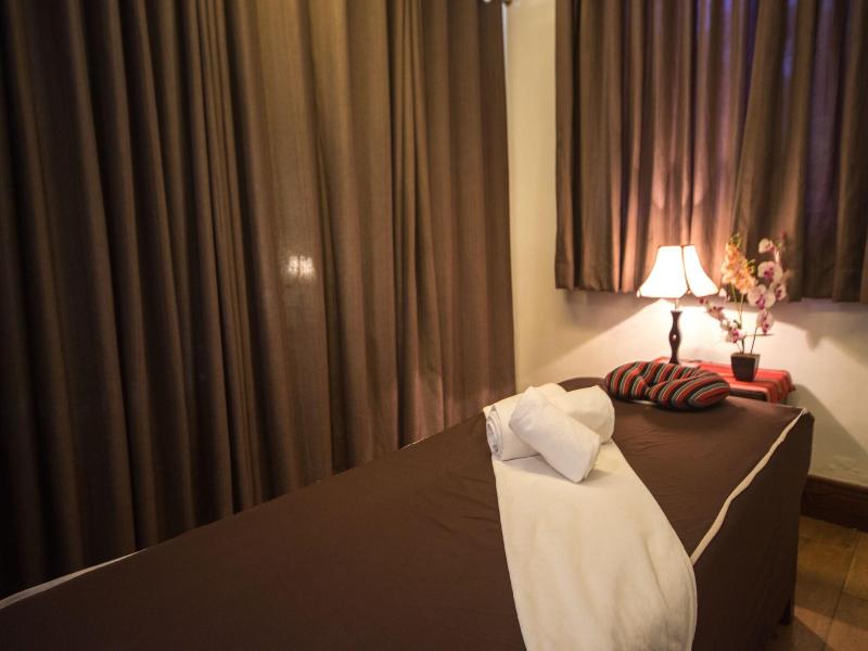 Grand Sierra Pines Hotel image