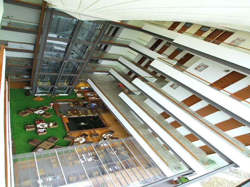 Grand Sierra Pines Hotel image