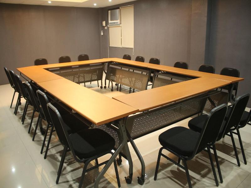 1A EXPRESS HOTEL image