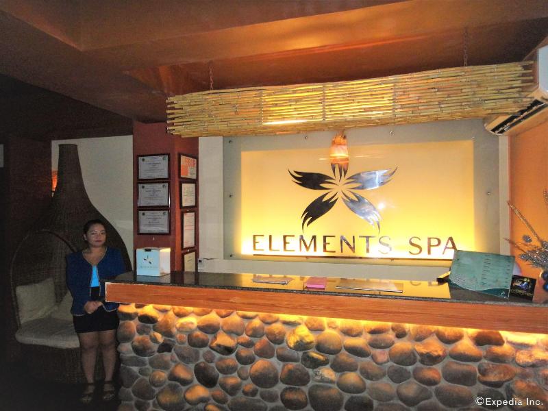 Mallberry Suites Business Hotel image