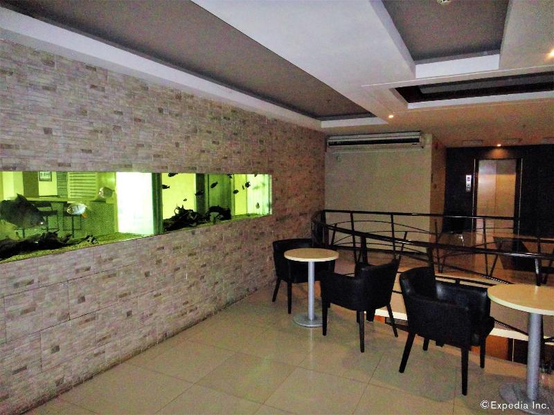 Mallberry Suites Business Hotel image