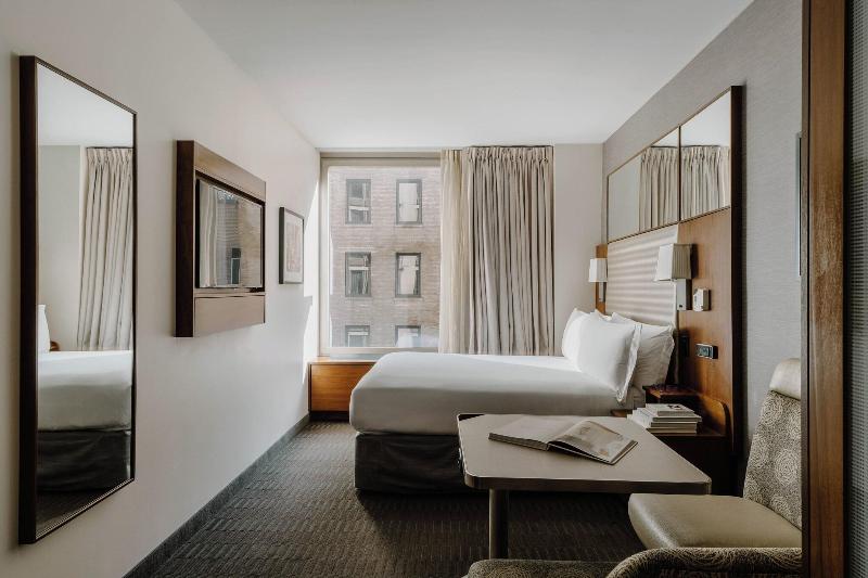 Club Quarters Grand Central image
