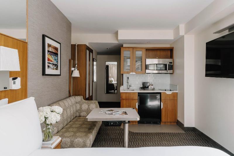 Club Quarters Grand Central image