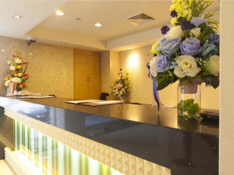 Gateway Hotel image