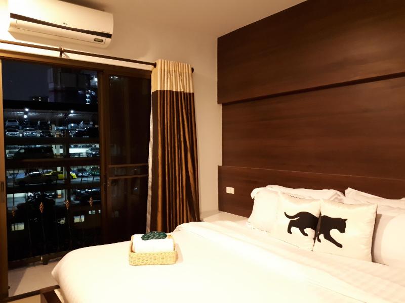 Bed by City Surawong Patpong