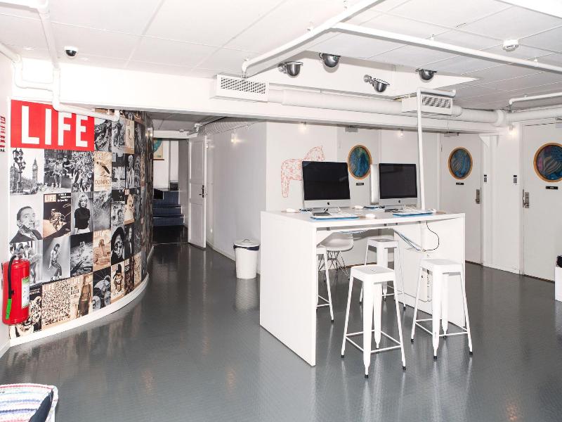 City Backpackers Hostel image