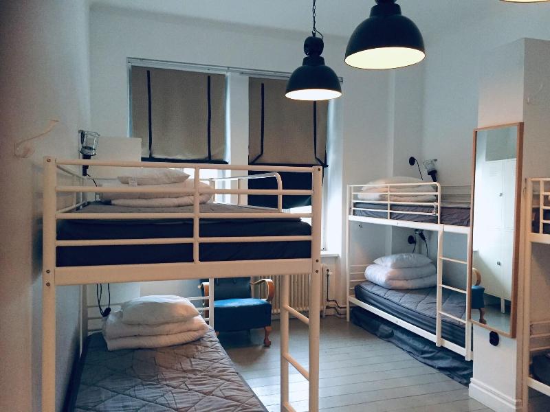 City Backpackers Hostel image