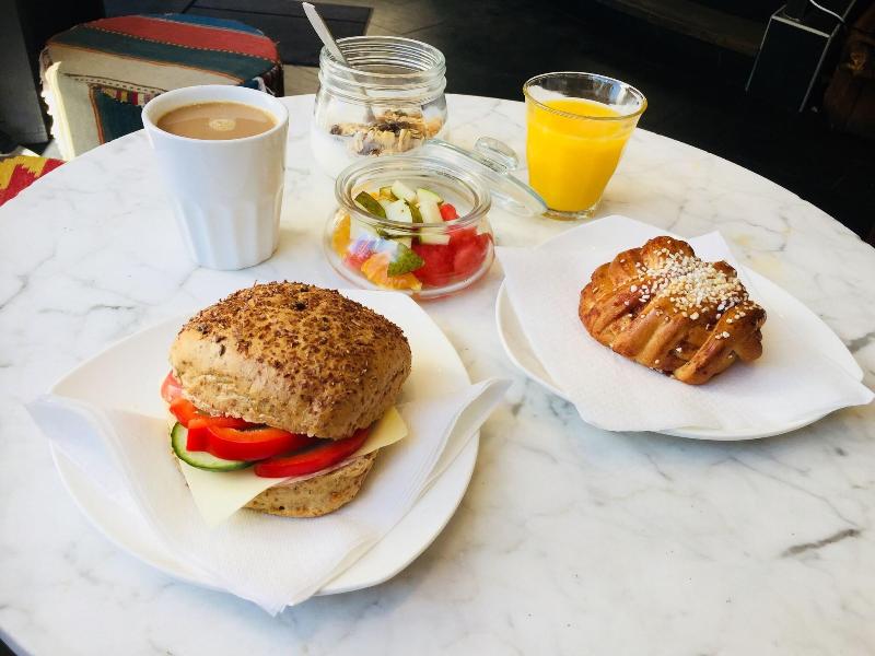 City Backpackers Hostel image