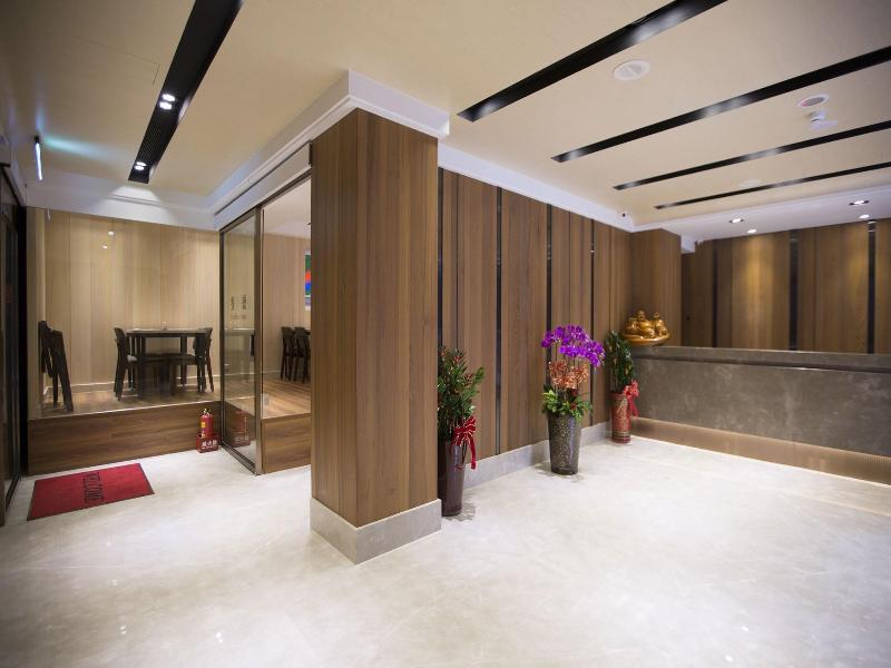 Taipei Noble Hotel image