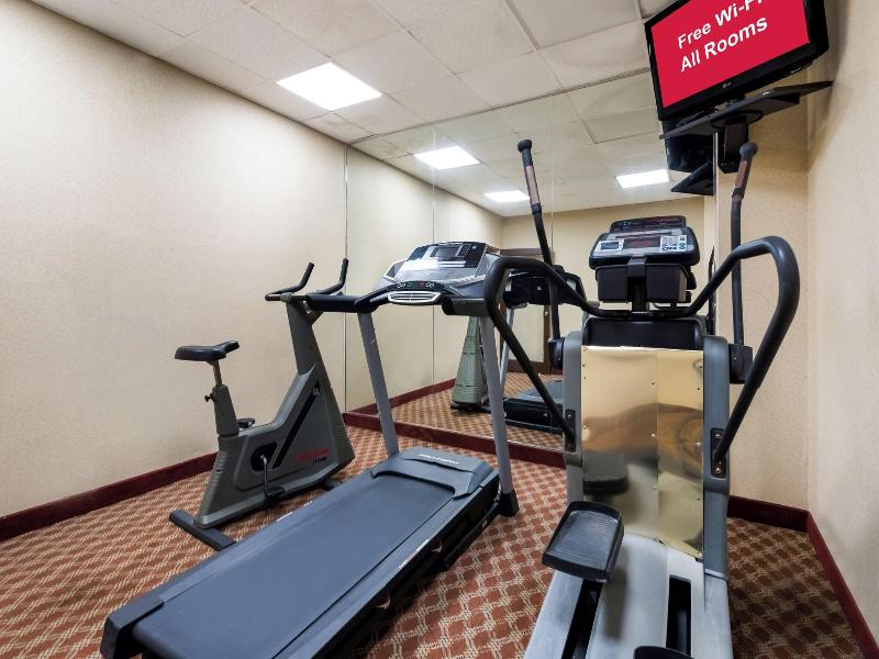 Red Roof Inn & Suites Newark - University image