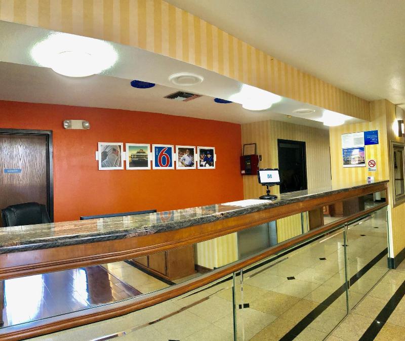 Motel 6 Brenham,TX image