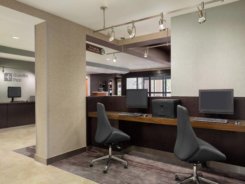 Courtyard By Marriott Lubbock image