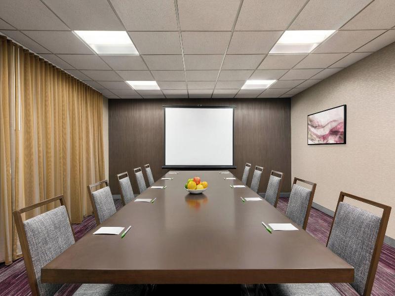 Courtyard By Marriott Lubbock image