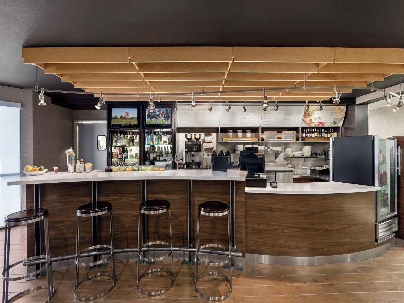 Courtyard By Marriott Lubbock image