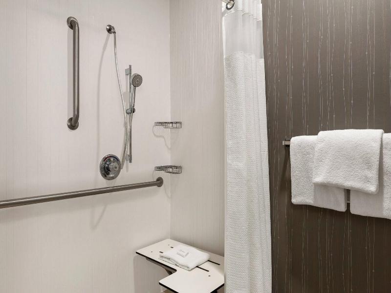 Courtyard By Marriott Lubbock image