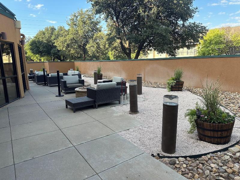 Courtyard By Marriott Lubbock image