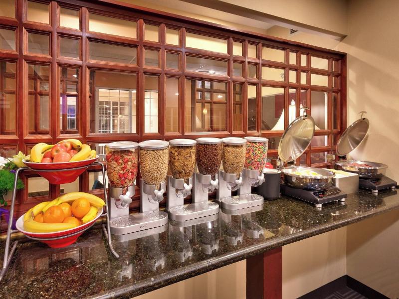 Towneplace Suites Marriott Meridian image