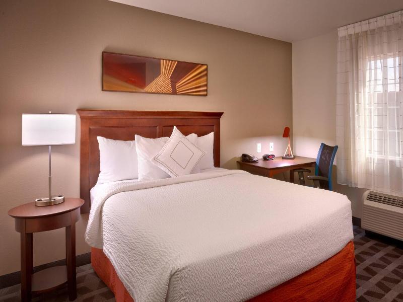 Towneplace Suites Marriott Meridian image