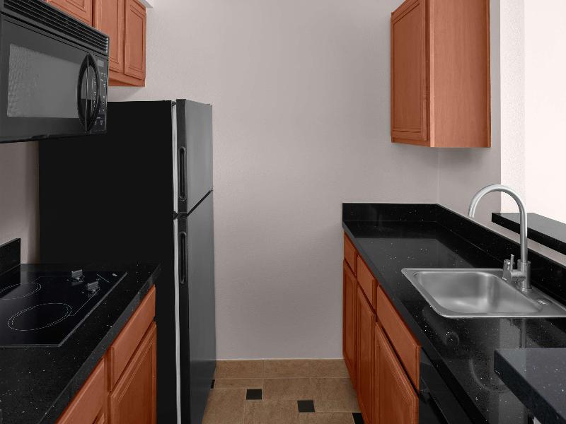 Larkspur Landing Extended Stay Suites Campbell image