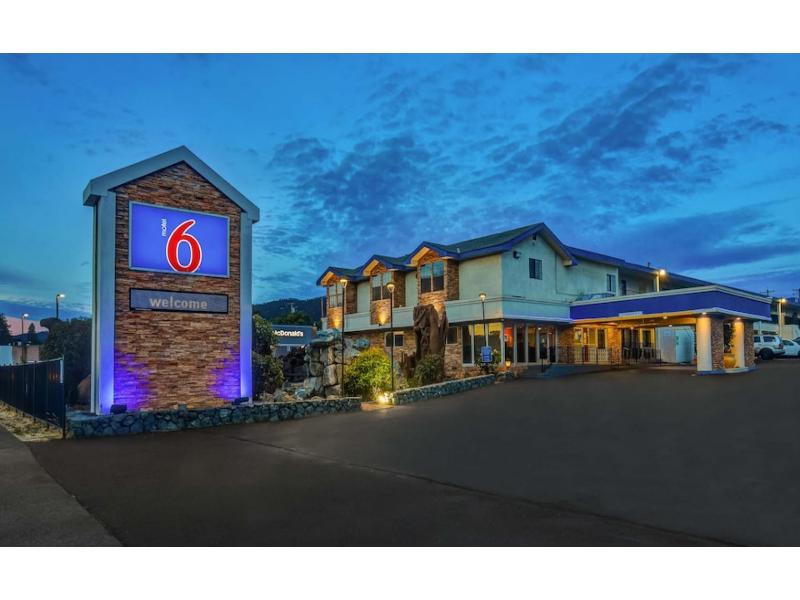 Motel 6 Ukiah, CA - North — exterior view