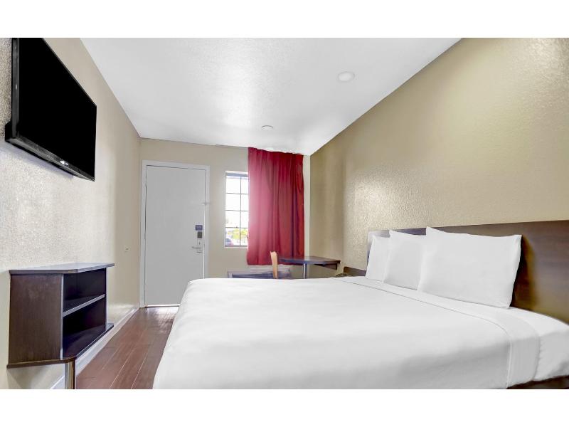 Motel 6 Ukiah, CA - North image