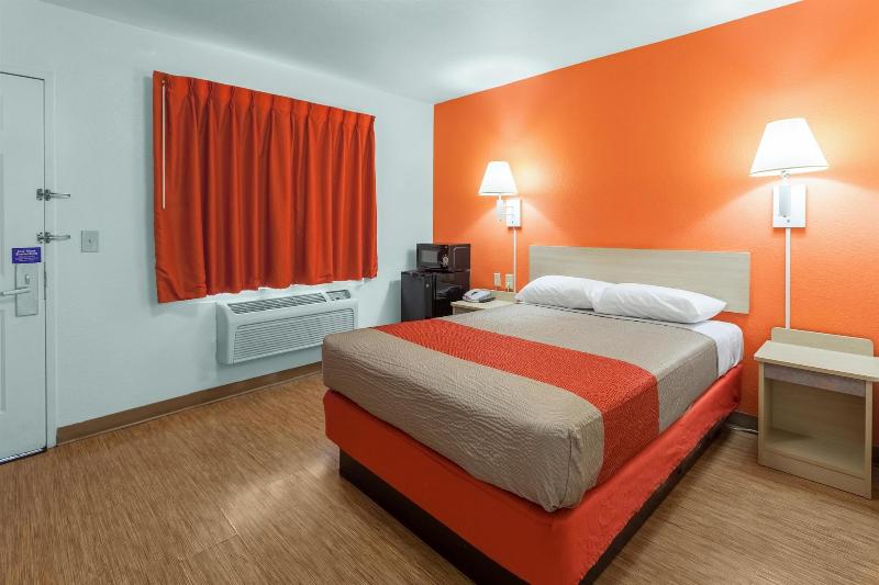 Motel 6 Marysville CA image