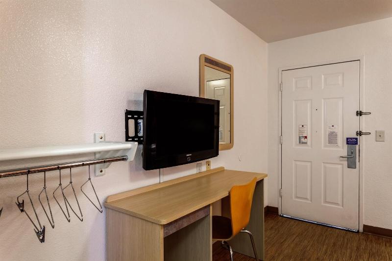 Motel 6 Marysville CA image