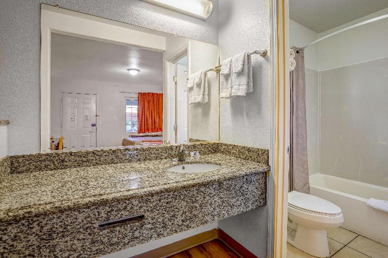 Motel 6 Marysville CA image