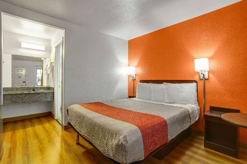 Motel 6 Marysville CA image