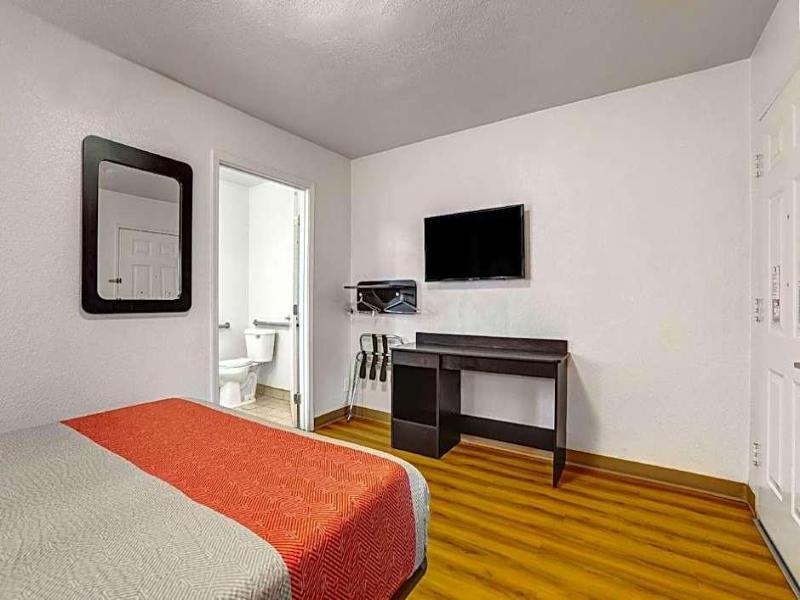 Motel 6 Marysville CA image
