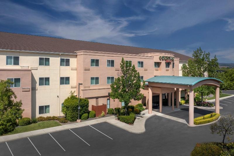 Courtyard By Marriott Chico image