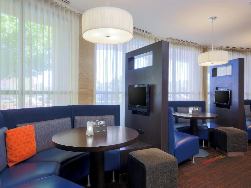 Courtyard By Marriott Chico