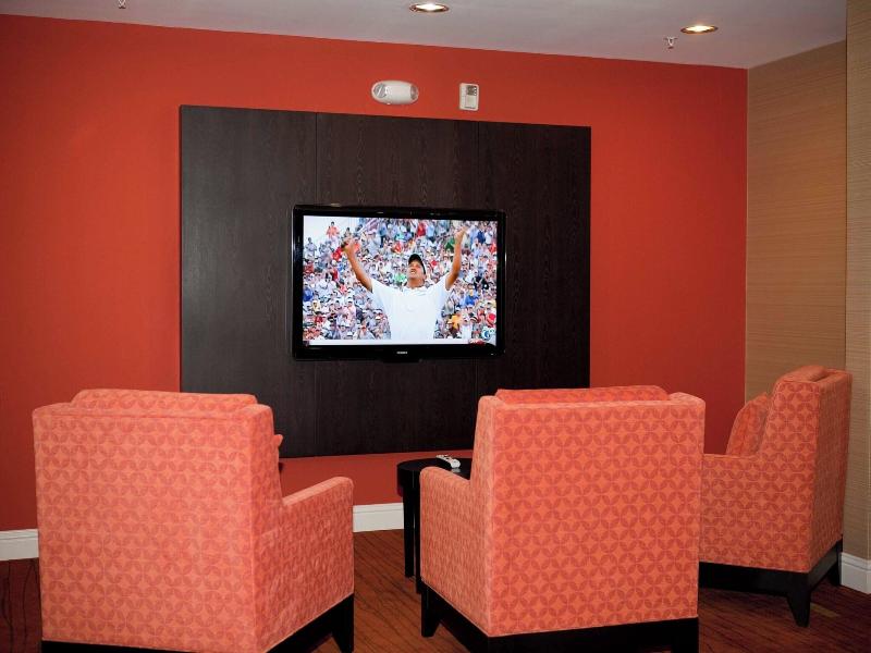 Courtyard By Marriott Chico