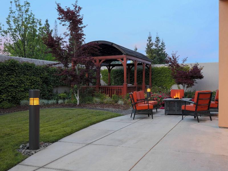 Courtyard By Marriott Chico