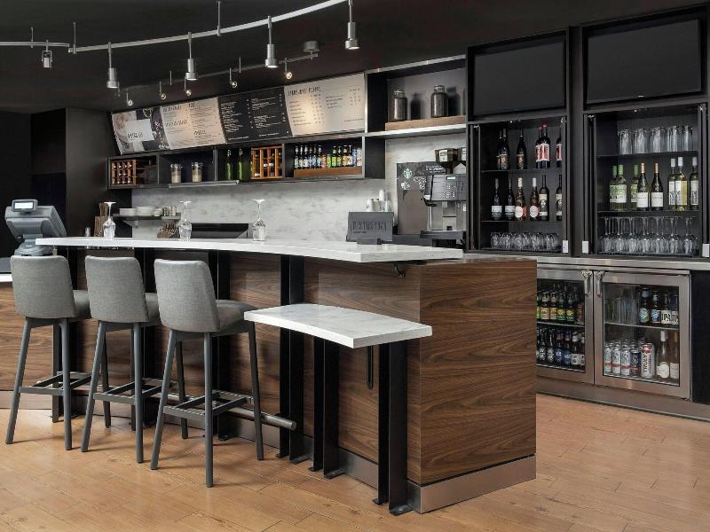 Courtyard By Marriott Chico image